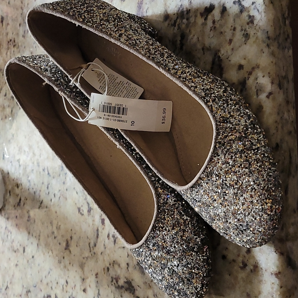Low heel Old Navy shoes